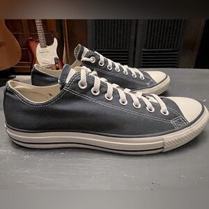 Converse All Star Chuck Taylor Low Top Navy Canvas Sneakers